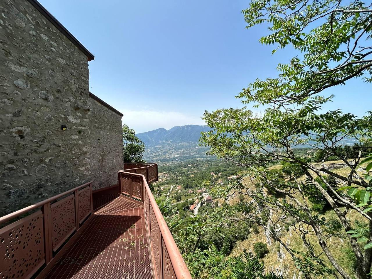 Il Borgo Dei Normanni Villa Colliano Luaran gambar