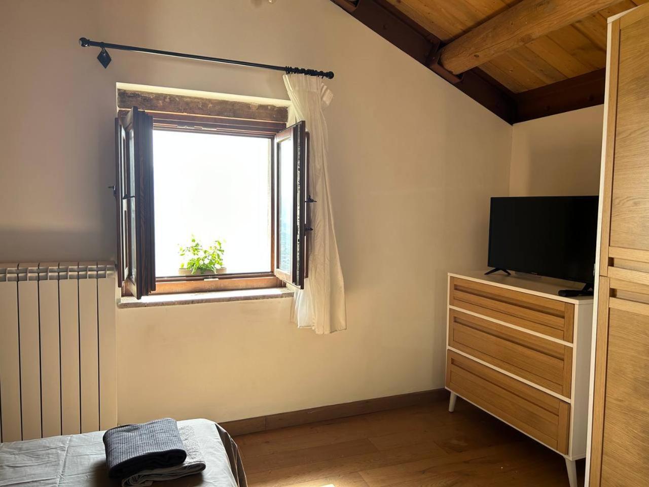 Il Borgo Dei Normanni Villa Colliano Luaran gambar