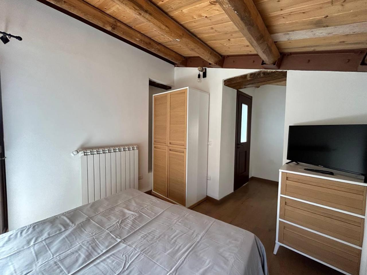 Il Borgo Dei Normanni Villa Colliano Luaran gambar