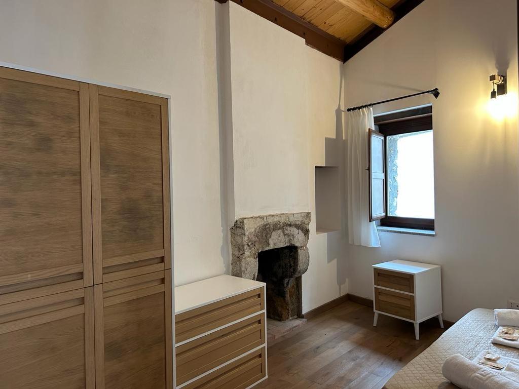 Il Borgo Dei Normanni Villa Colliano Luaran gambar