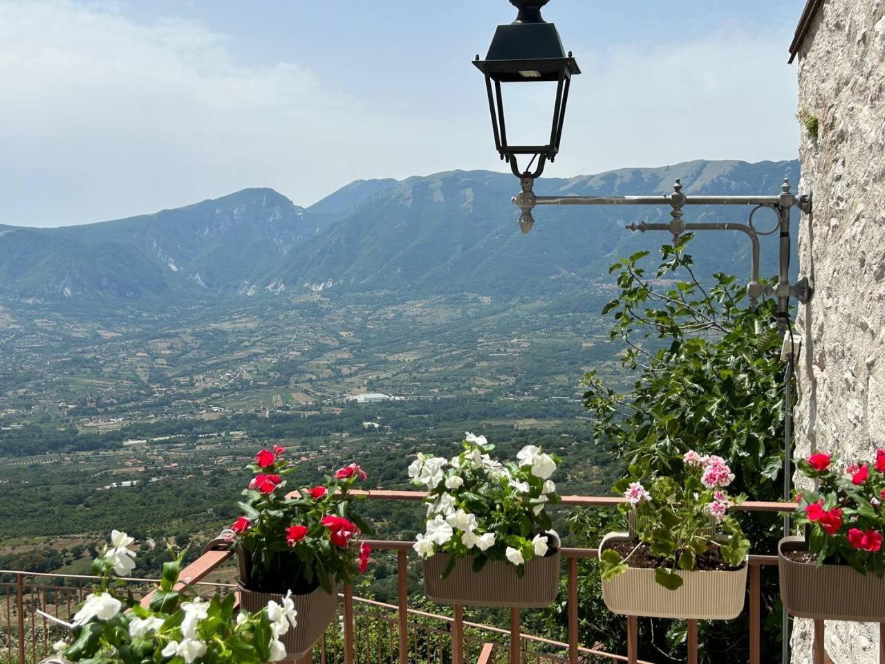 Il Borgo Dei Normanni Villa Colliano Luaran gambar